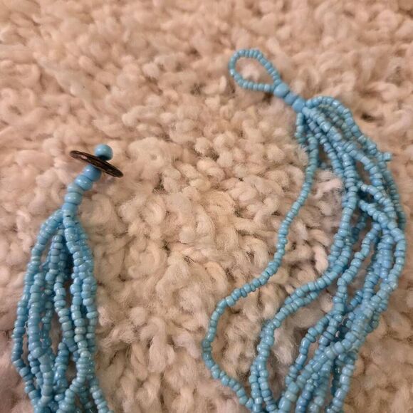 Seed Bead multi strand necklace red pendant - Picture 7 of 8